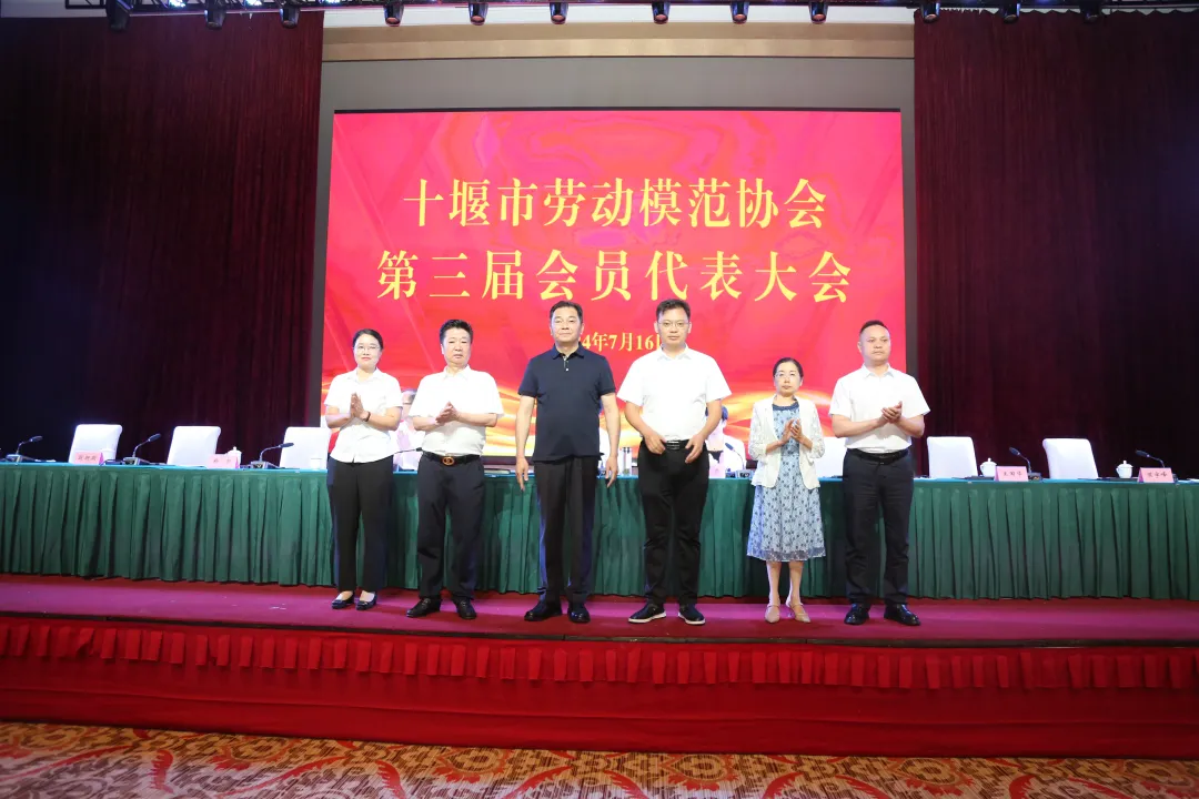 d107ffaf70ca4daad012944d684508d2.png